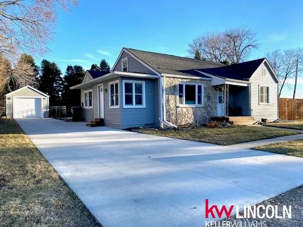 125 W South St, Weston, NE 68070