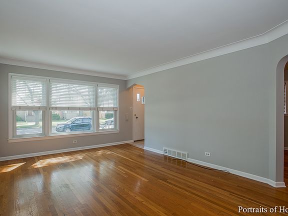 3rd image of 1102 32nd Ave