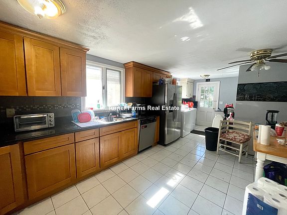 3rd image of 53 Bristol Rd #22