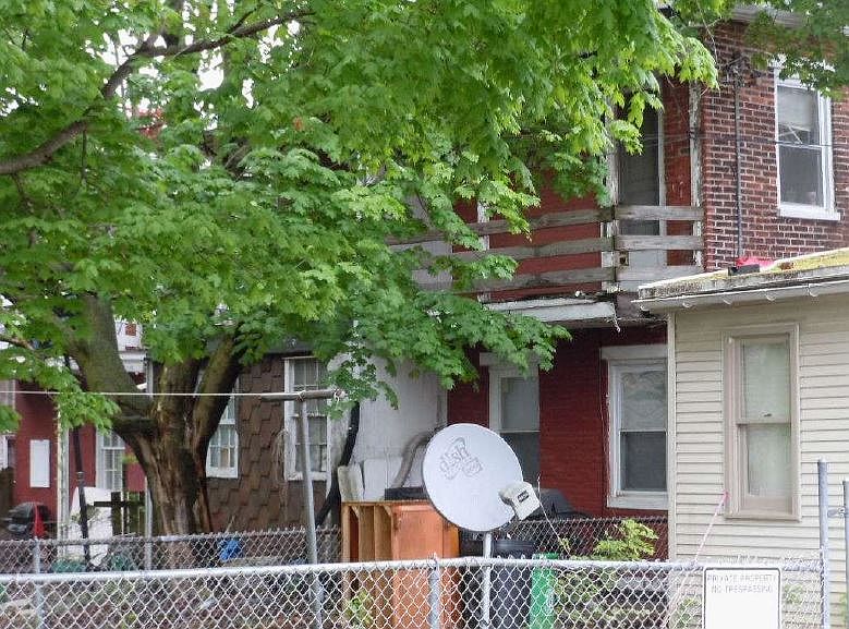 2nd image of 313 W King St