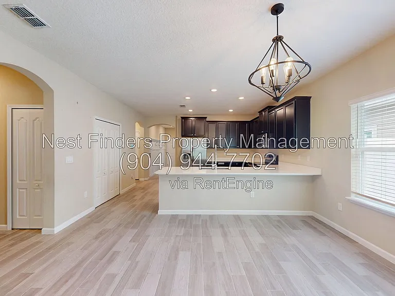9084 Westwick Ln — Photo 12