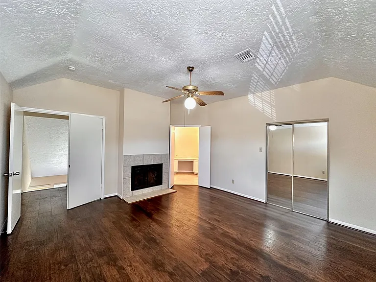 6437 Chatham Island Ln — Photo 15
