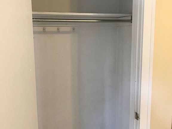 3rd image of 356 N Craig St #6