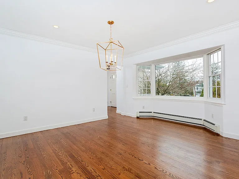 302 Sound Beach Ave — Photo 12