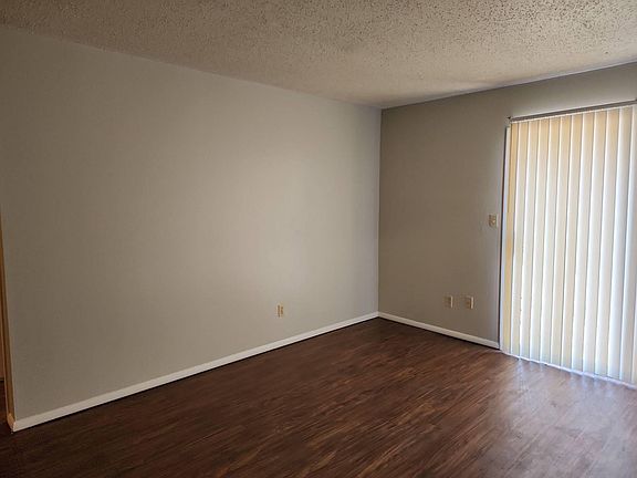 2nd image of 3805 N Rockwell Ave #212