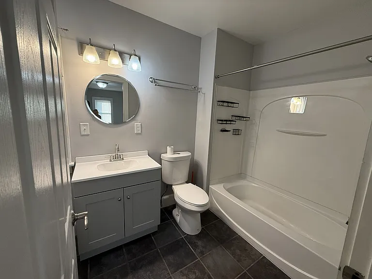 247 Edin Ave — Photo 5