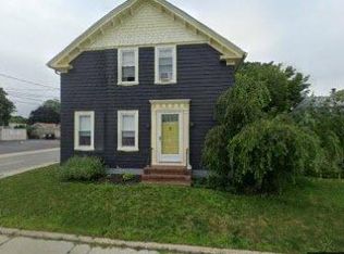 154 Child St FLOOR 2, Warren, RI 02885