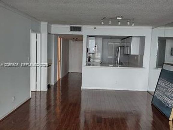 5th image of 1717 N Bayshore Dr #Cu-a-2938
