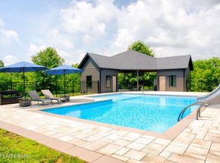 199 Allen Pl E, Taylorsville, KY 40071