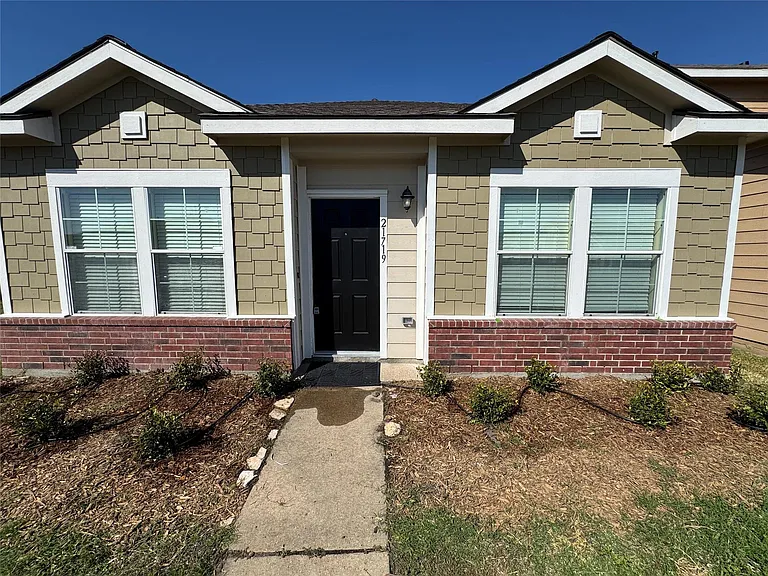21719 Mossy Field Ln — Photo 1