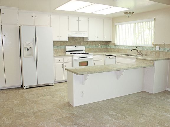 2nd image of 1932 Felice Dr