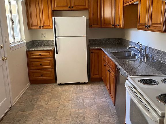 5th image of 1333 N Brand Blvd #1337