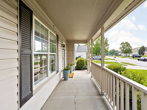 4th image of 533 Yorktown Ln