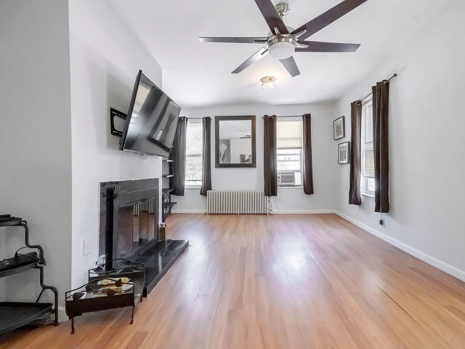 3 bed, 1166 sqft, $3,500 — Photo 4