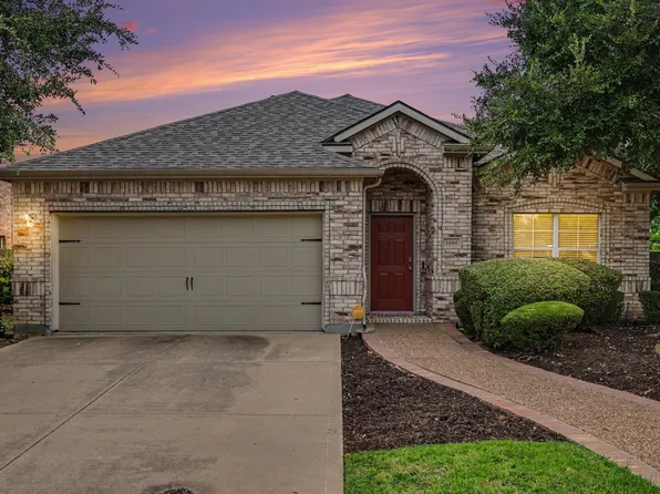 5896 Vista Heights Ln, Grand Prairie, TX 75052