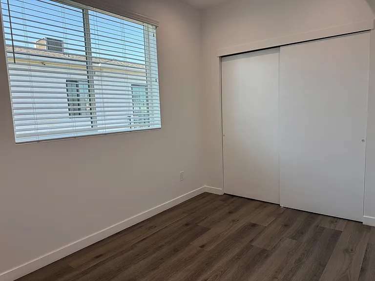 4827.5 Cleon Ave #4827.5 — Photo 11