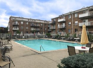21 Cove Ln #1A, Brooklyn, NY 11234