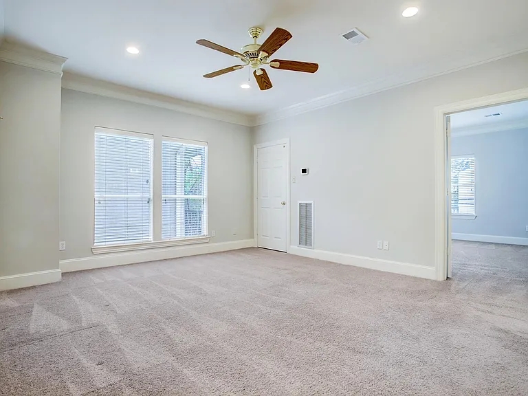 1809 W Clay St — Photo 8