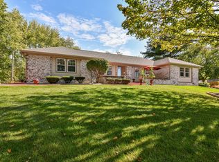 9737 Green Leaves Ct, Noblesville, IN 46060