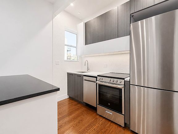 2nd image of 124 Erasmus St #3A