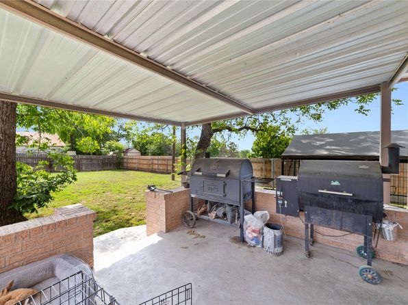 807 Avenue A, Santa Anna, TX 76878