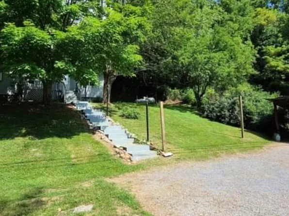 1811 Gap Creek Rd, Elizabethton, TN 37643
