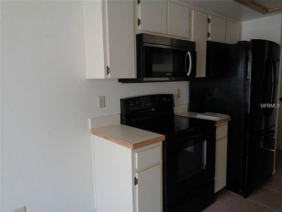 2nd image of 502 E Curlew Pl