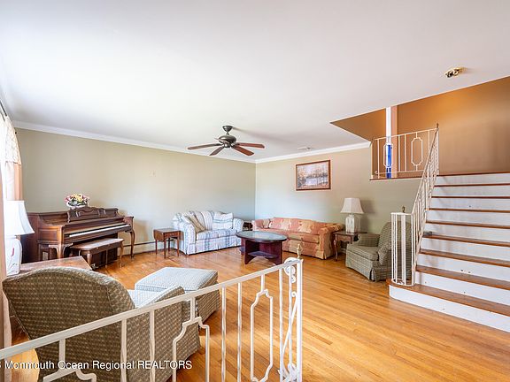 3rd image of 310 New Jersey Avenue