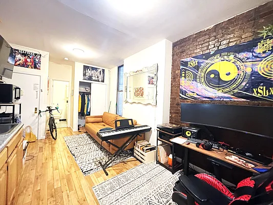 Rented by Best Apartments North Inc | media 1