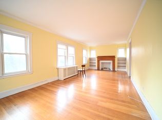 18 Colbourne Cres #1, Brookline, MA 02445