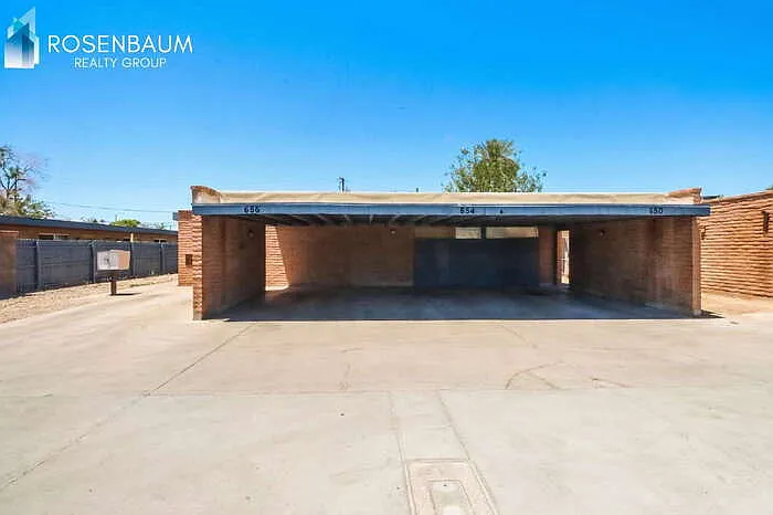 2 bed, 1.0 bath, 750 sqft, $1,250 — Photo 2