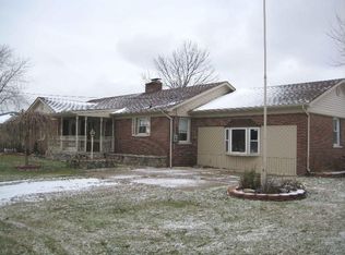 8306 Arnold Rd, Fair Haven, MI 48023