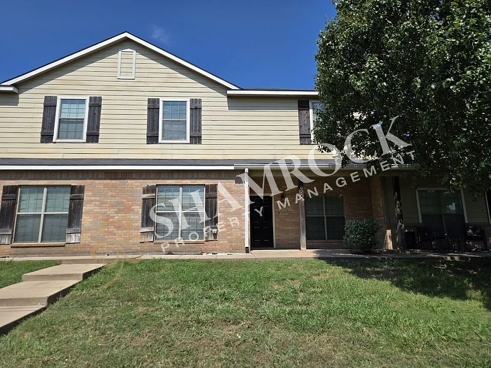 826 Chambers Creek Cir
