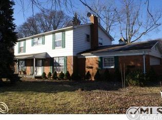 26203 Middlebelt Rd, Farmington Hills, MI 48334