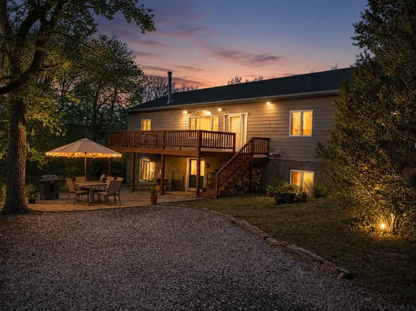 689 Thompson Ave, Chappell, NE 69129