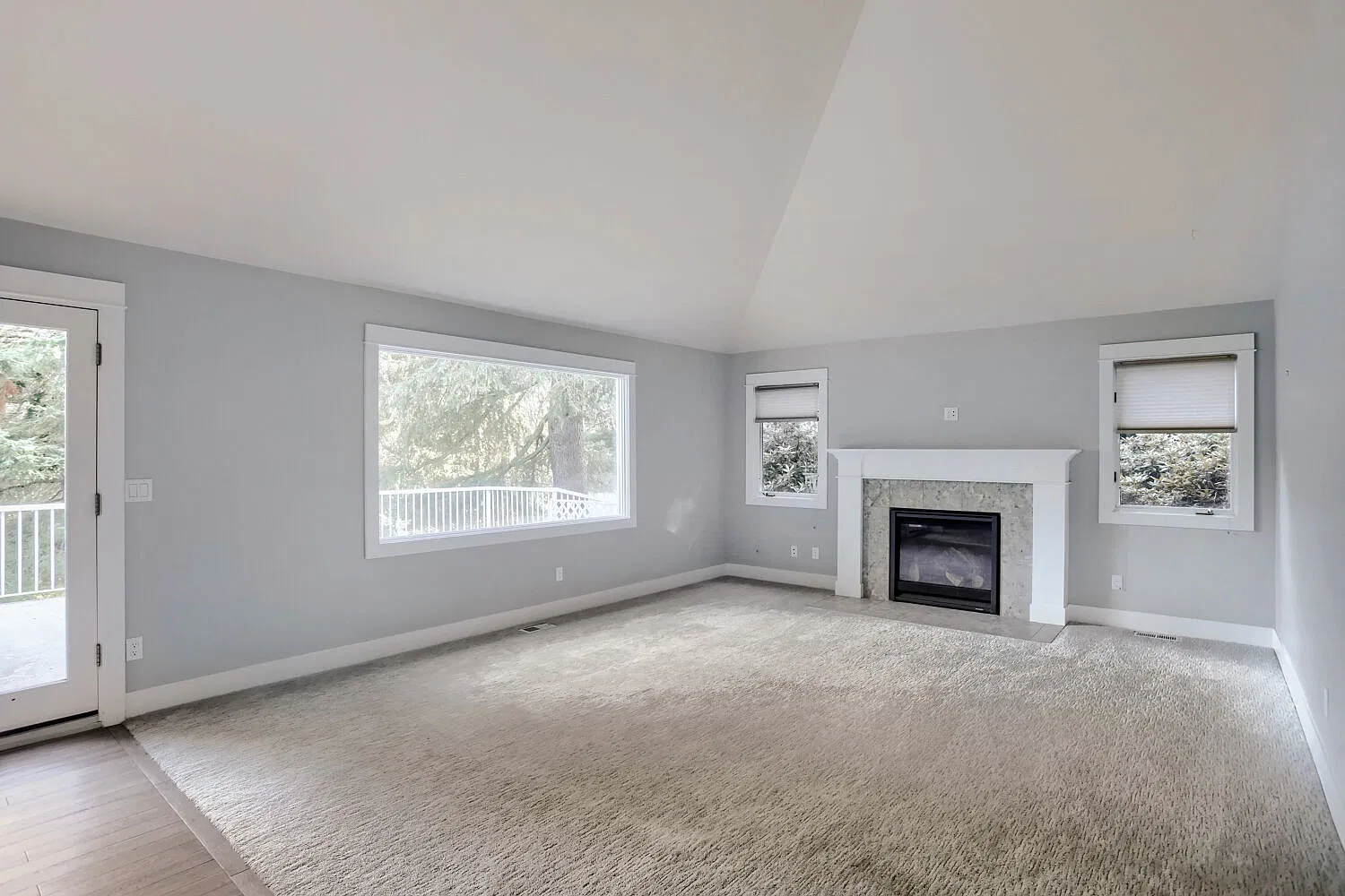 3 bed, 2840 sqft, $4,950 — Photo 4
