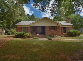5928 Falstaff Dr, Charlotte, NC 28227