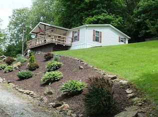 948 Duvall Rd, Charleroi, PA 15022