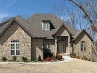 1st image of 701 NE Essex Ct