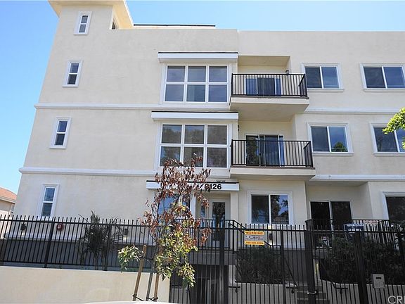 4th image of 9126 Langdon Ave