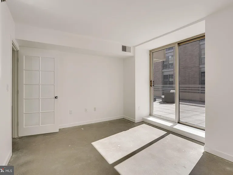 1275 25th St NW #609 — Photo 27