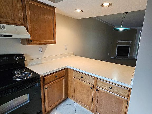 4th image of 50 Pierce St APT 61
