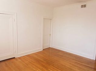 4808 W Barry Ave APT 2, Chicago, IL 60641