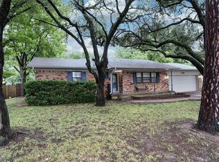 518 W College St, Lewisville, TX 75057