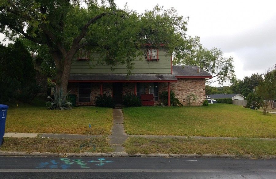 1st image of 1719 Hillcrest Dr