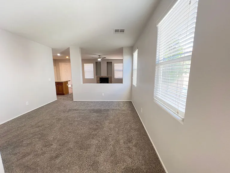 6214 W Haleh Ave — Photo 3