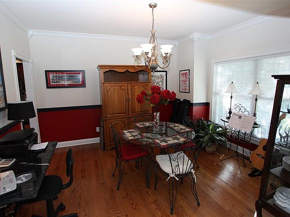 3rd image of 2508 Bedford Ct
