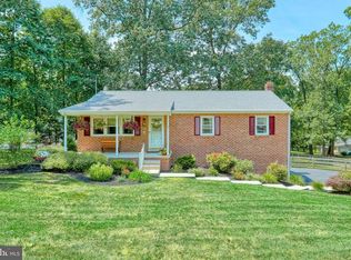 8 Tammy Ct, Hanover, PA 17331