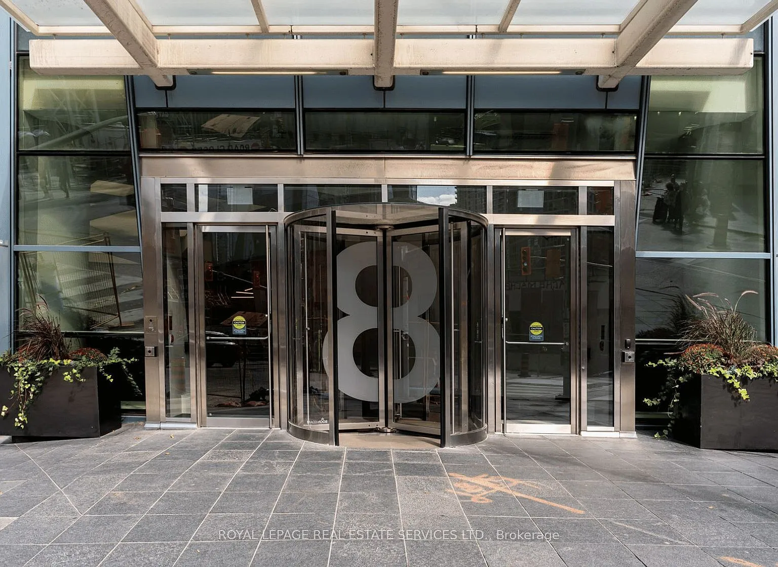 L Tower — Photo 1