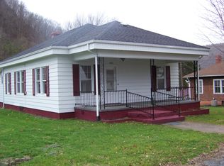 302 Easy St, Saltville, VA 24370